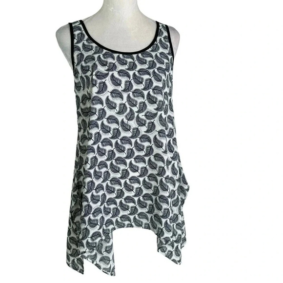 Karen Kane Leaf Print Asymmetric Hem Tunic Tank Top Size S NWT - Picture 1 of 8
